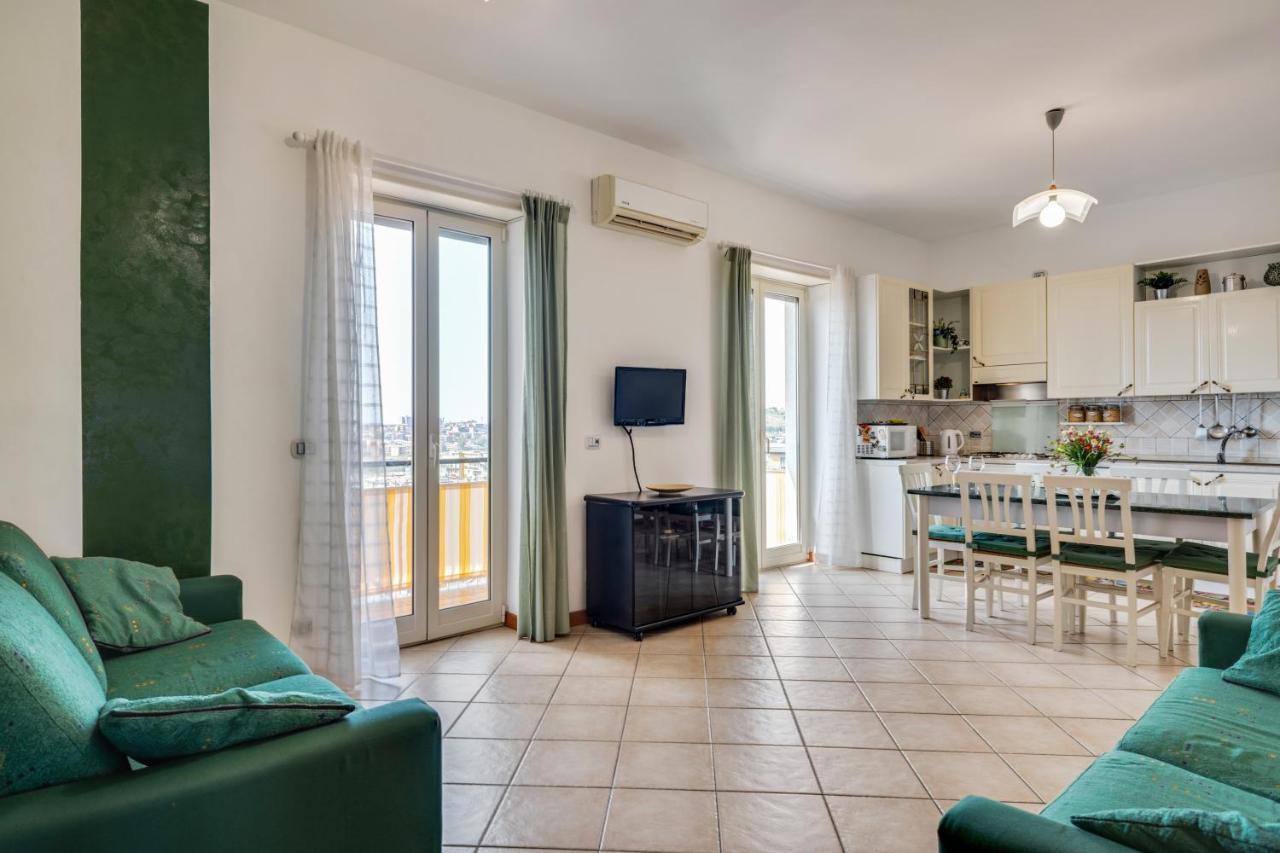 Roomy And Bright Apartment With Balconies X6 Catania Exterior foto